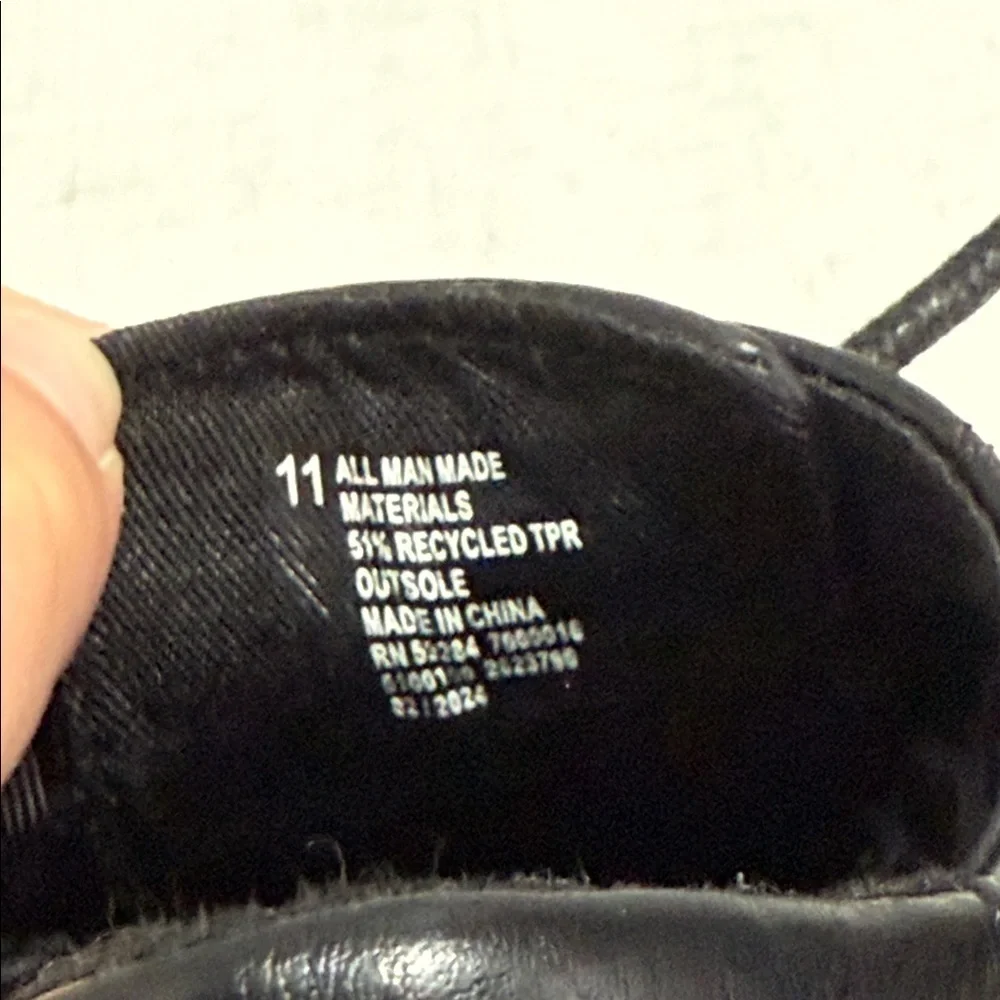 Children’s Place Toddler Boy Lace up Dress Shoes Black size 11